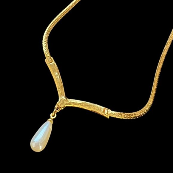✨Elegant Vintage Vendome Gold Necklace with Pearl Drop - Picture 4 of 5